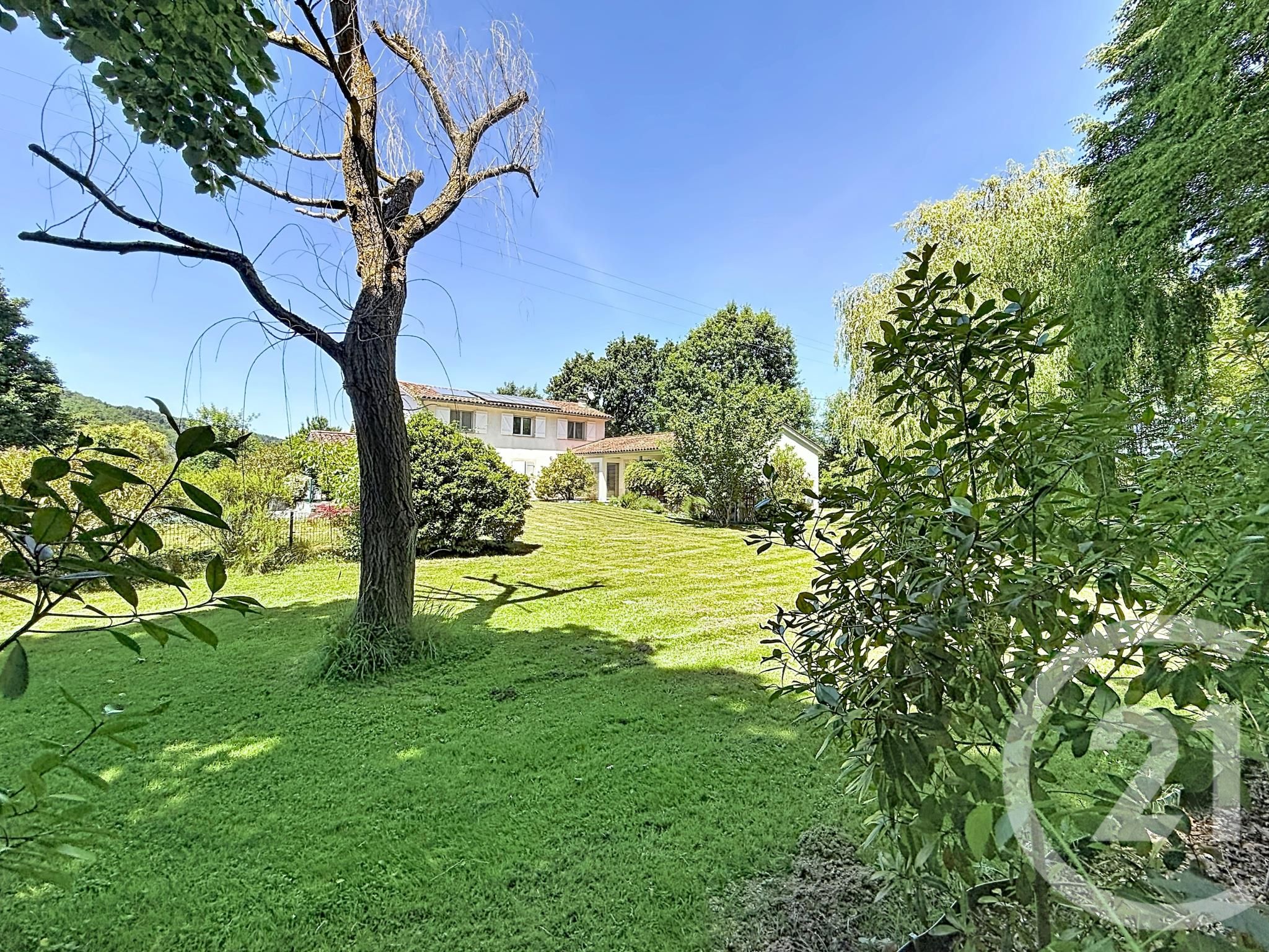 Maison 195m² — Bonnac