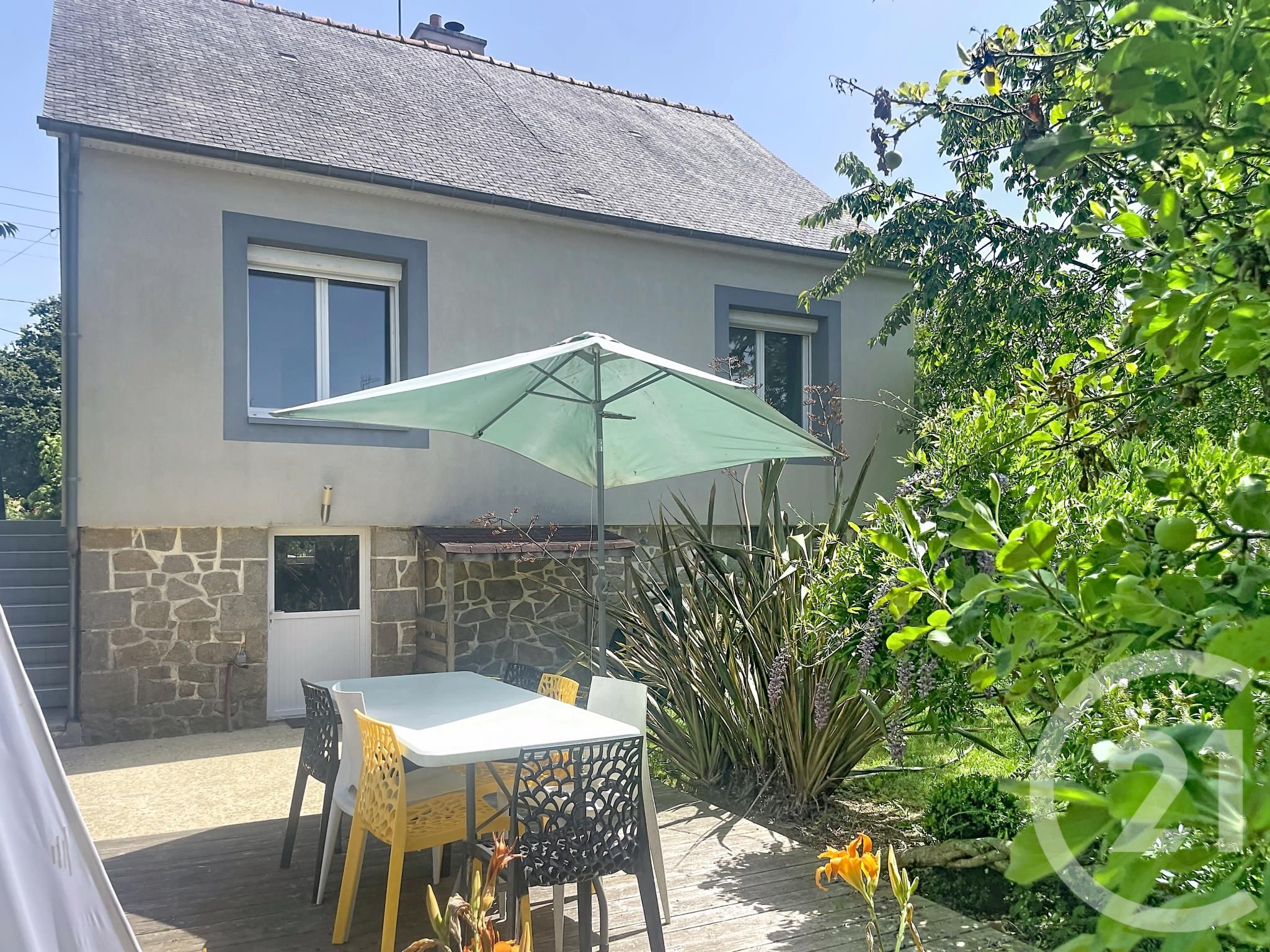 Maison 105m² — Saint-Samson-sur-Rance