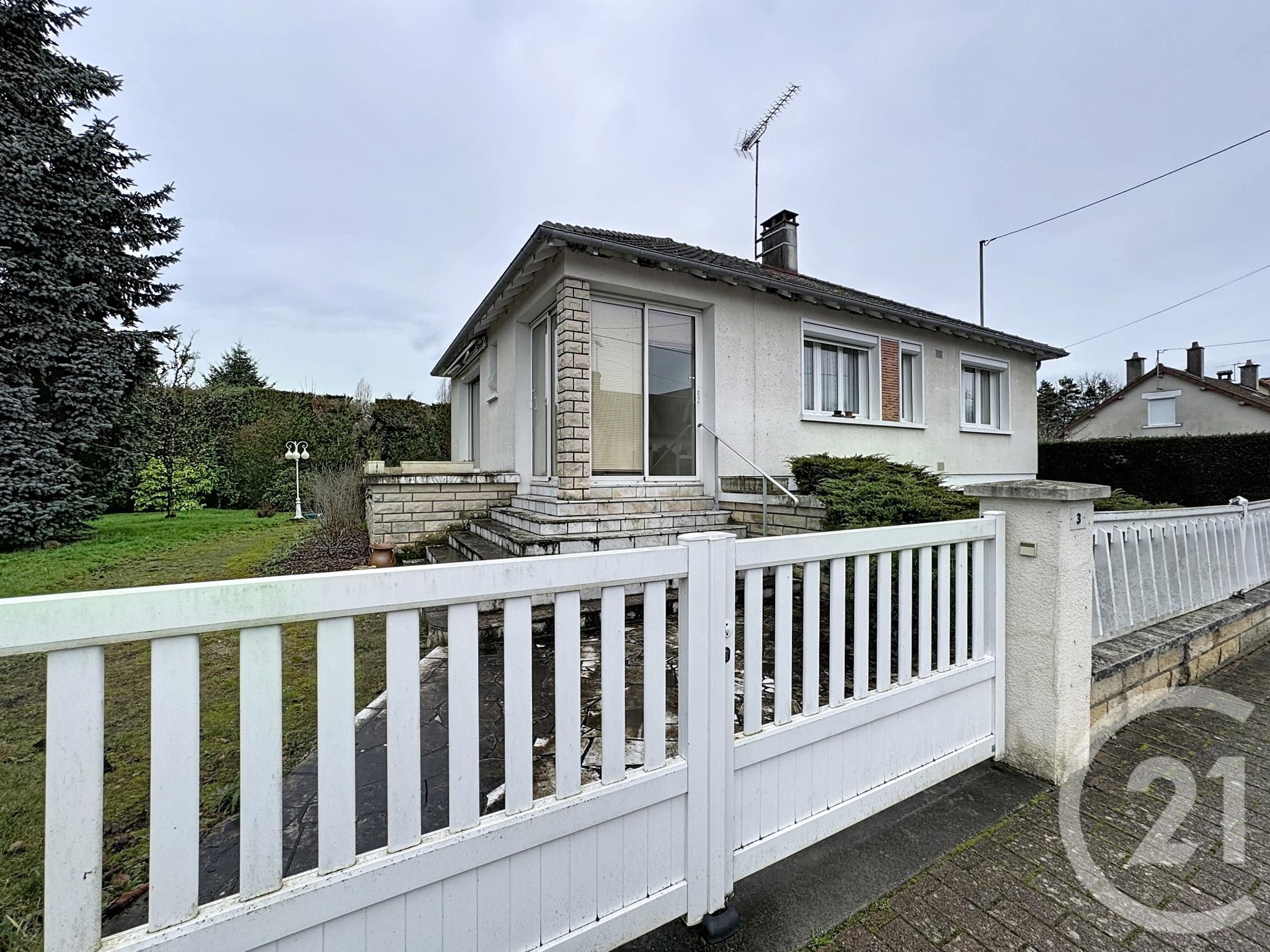 Maison 67m² — Selles-Saint-Denis