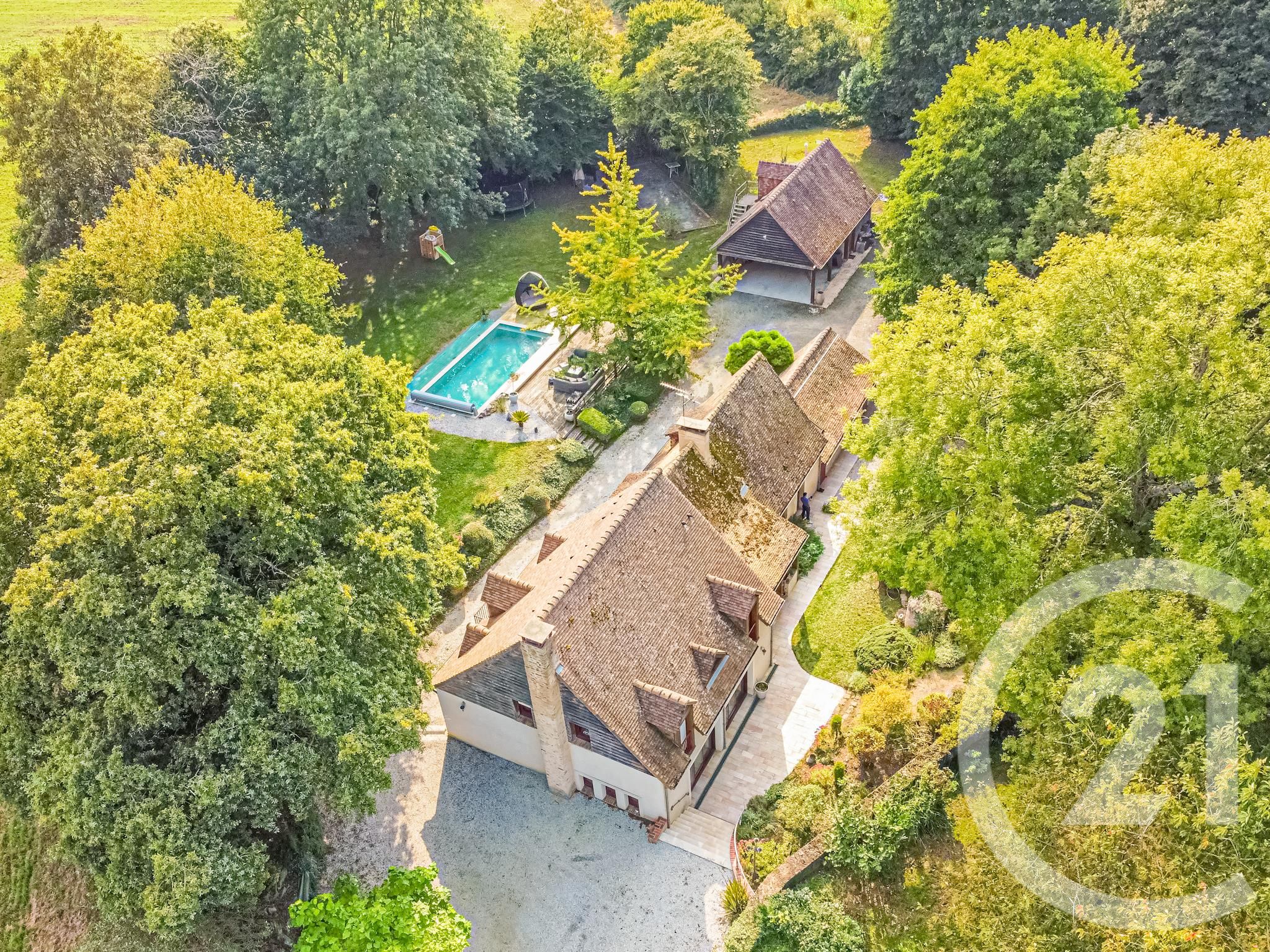 Maison 229m² — Lombron