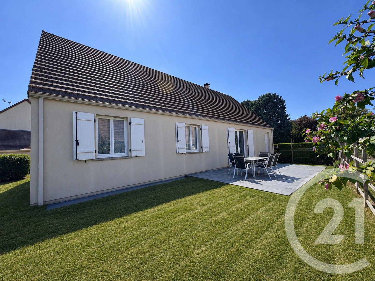 Maison 106m² — Joué-l'Abbé