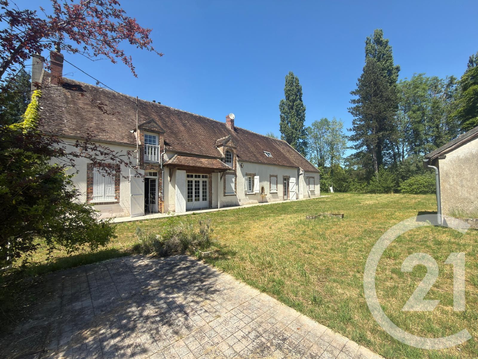 Maison 197m² — Égriselles-le-Bocage
