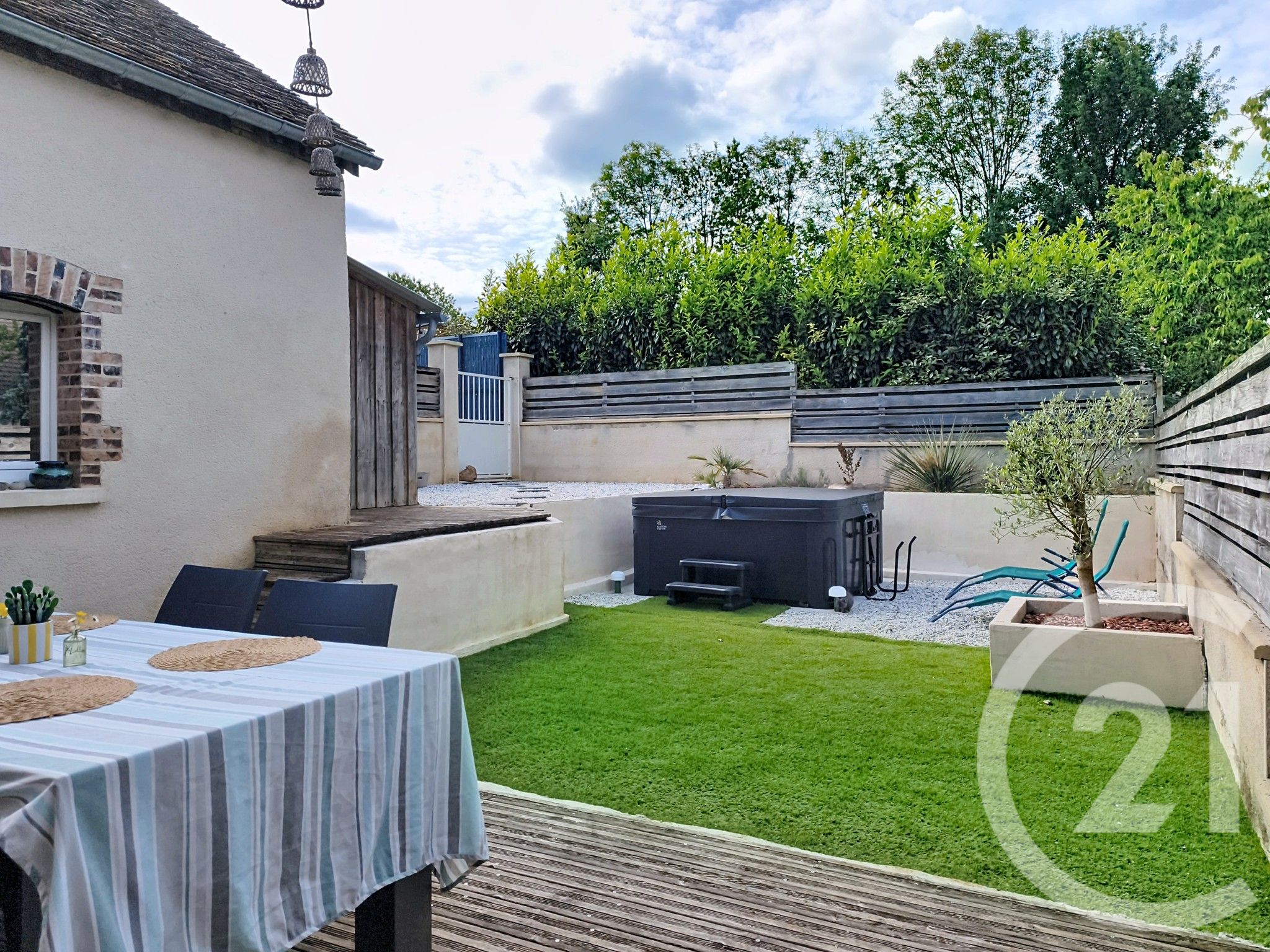 Maison 120m² — Nailly