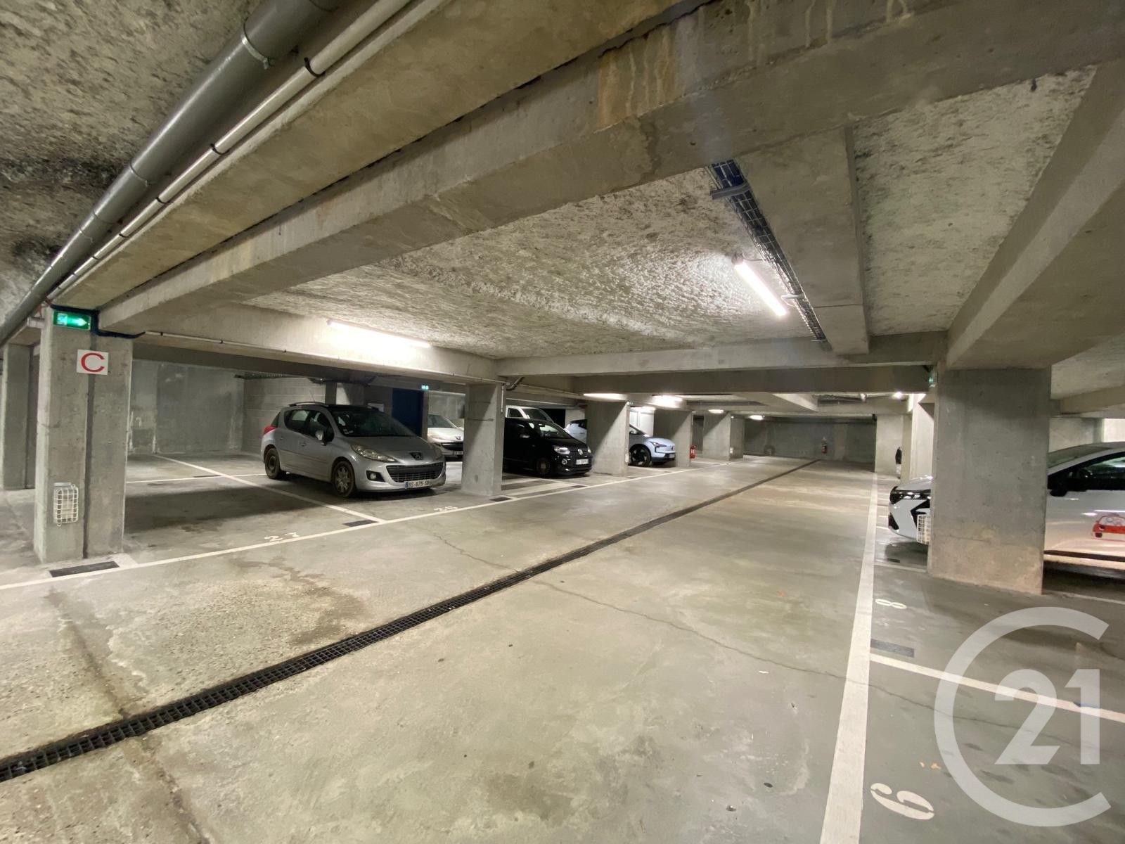 Parking 1 pièces 30m² Rouen