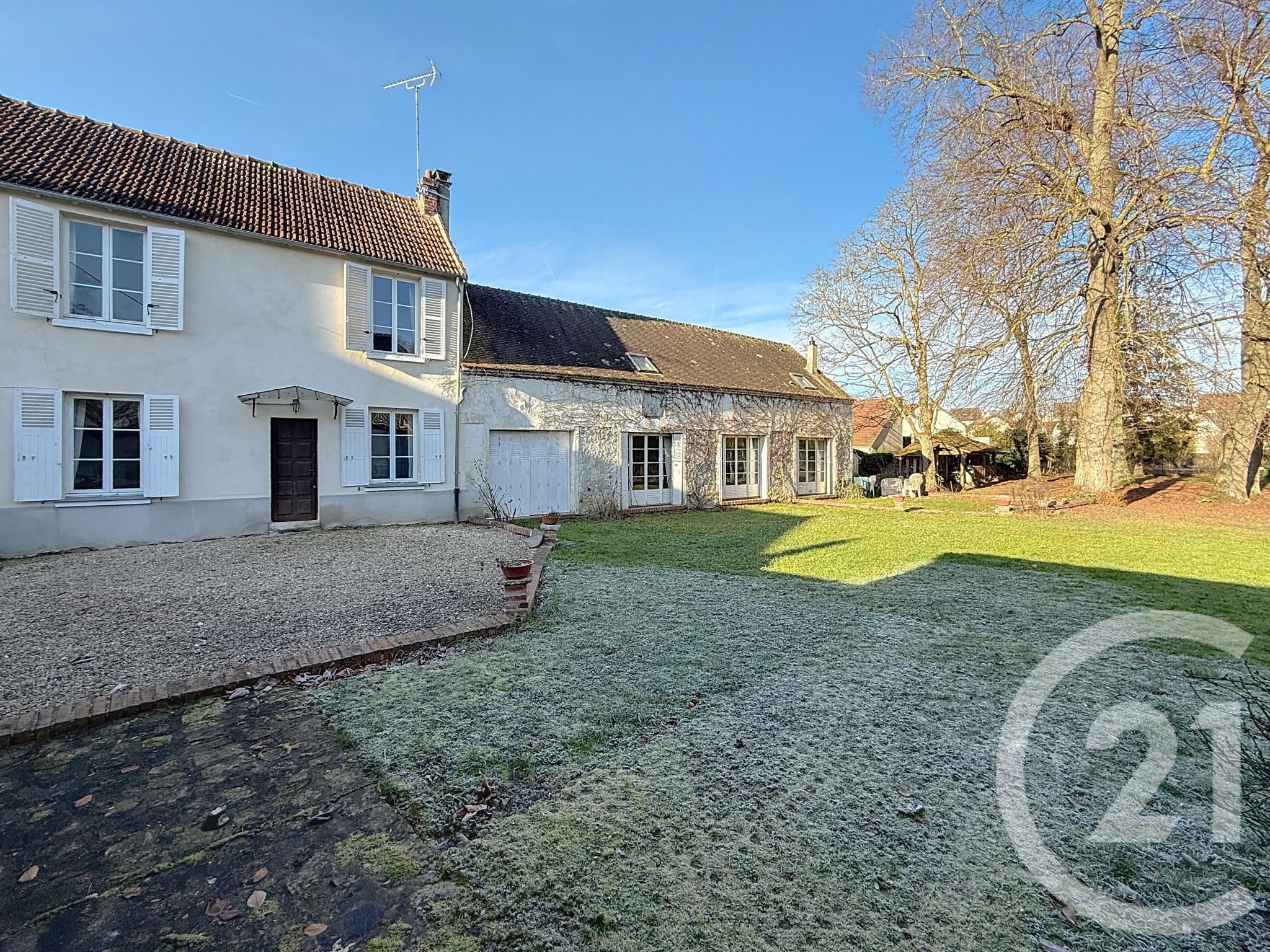 Maison 275m² — Mary-sur-Marne