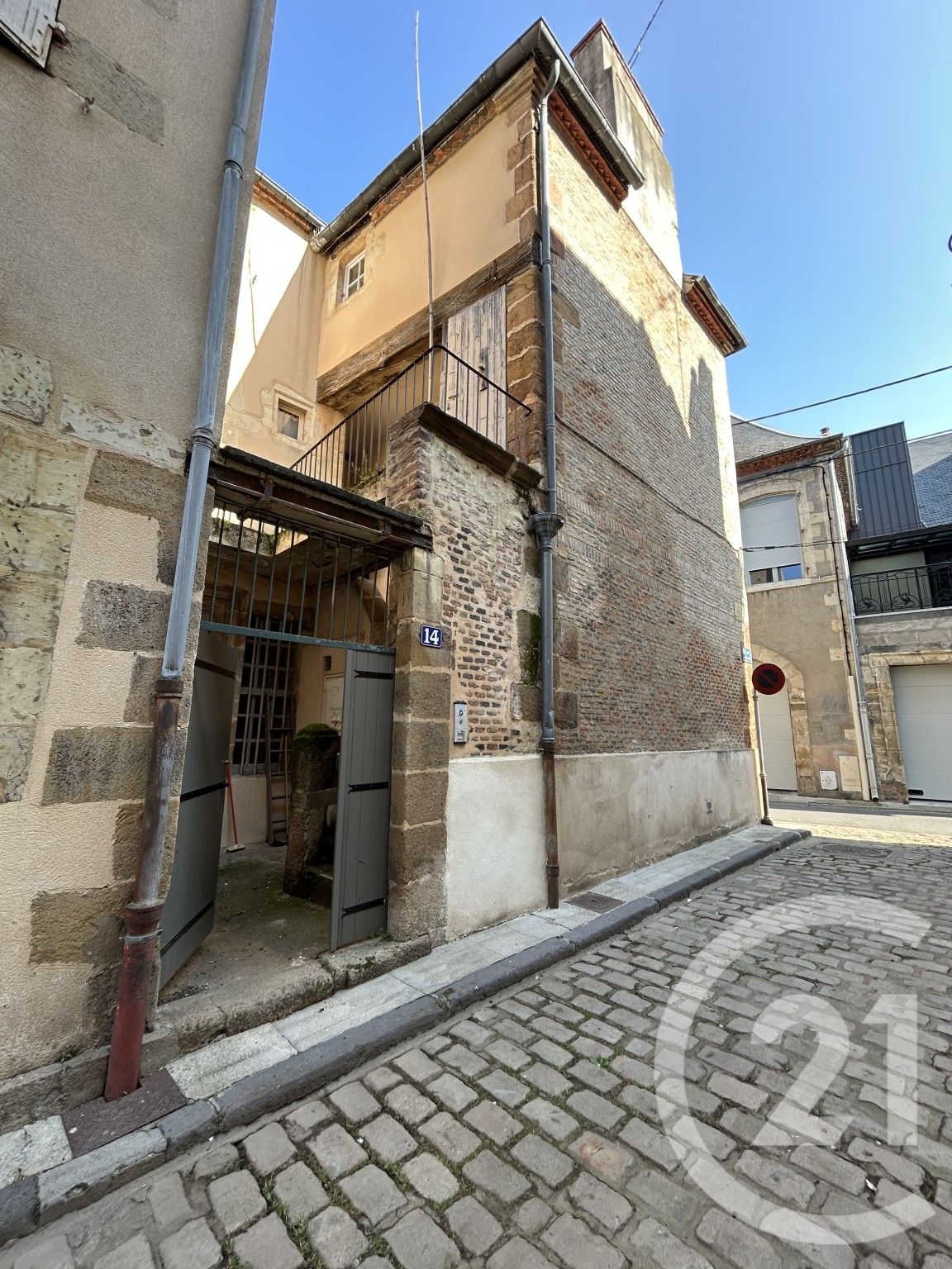 Immeuble 355m² — Moulins