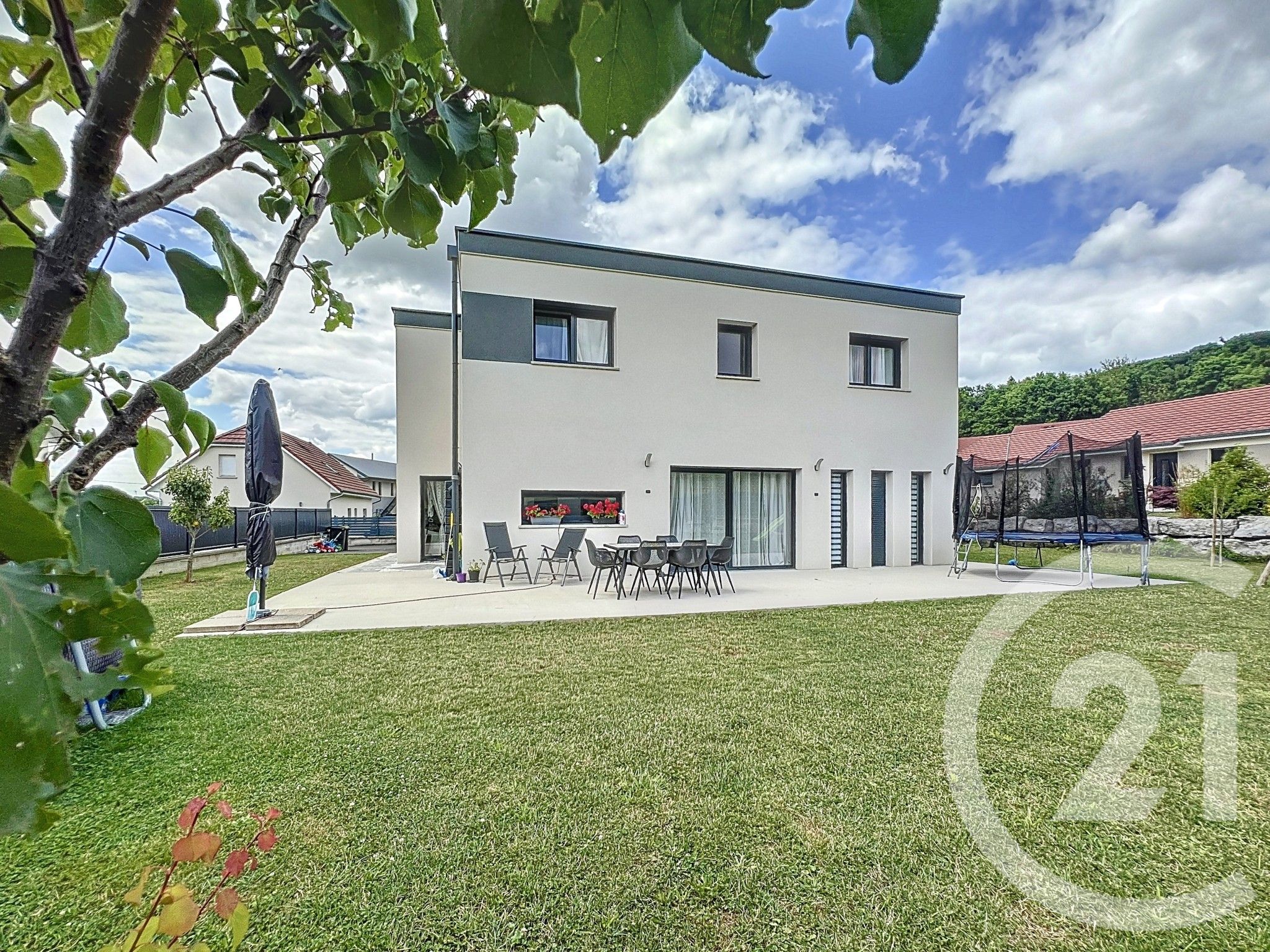 Maison 185m² — Présentevillers