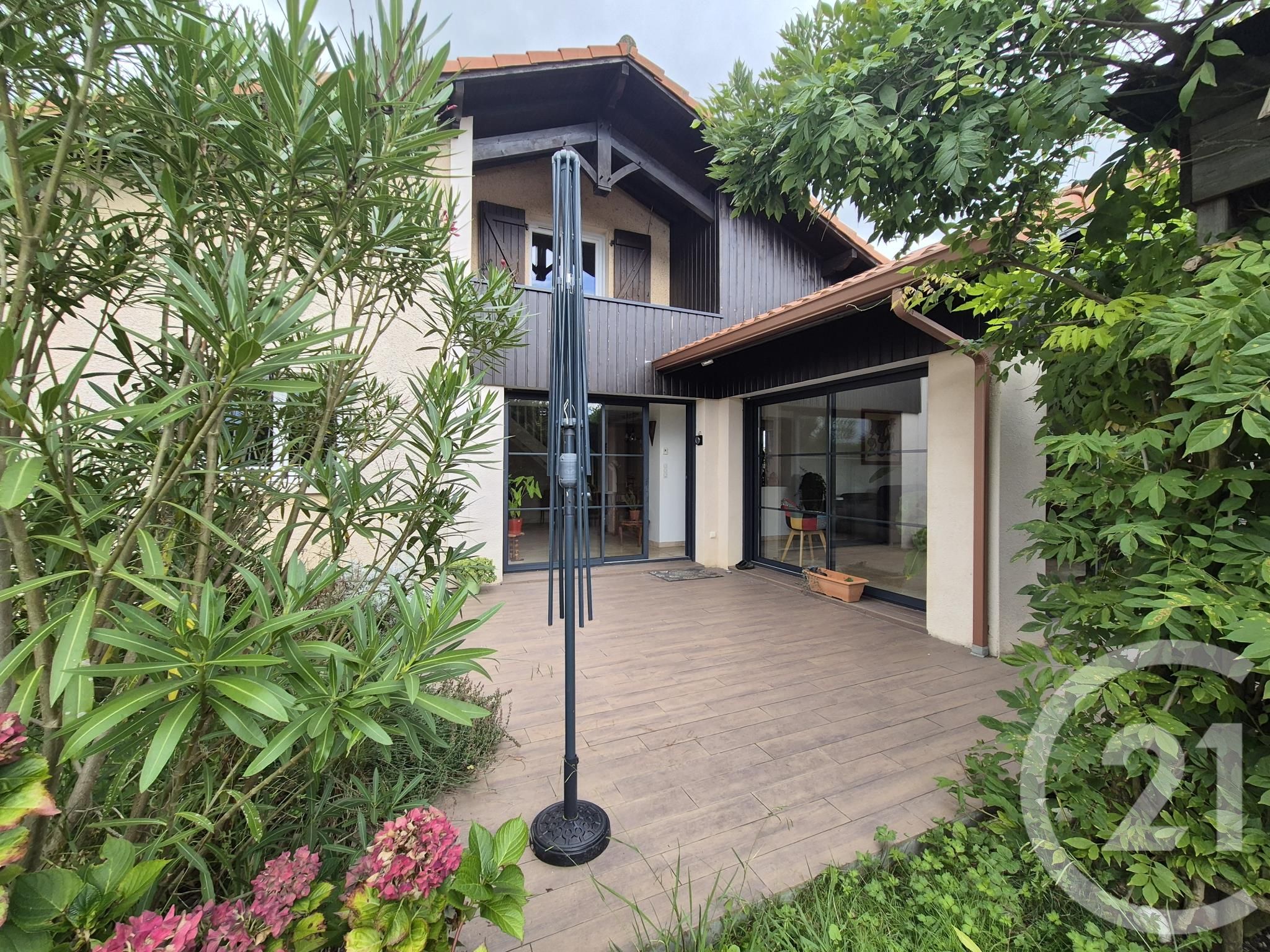 Maison 213m² — Habas
