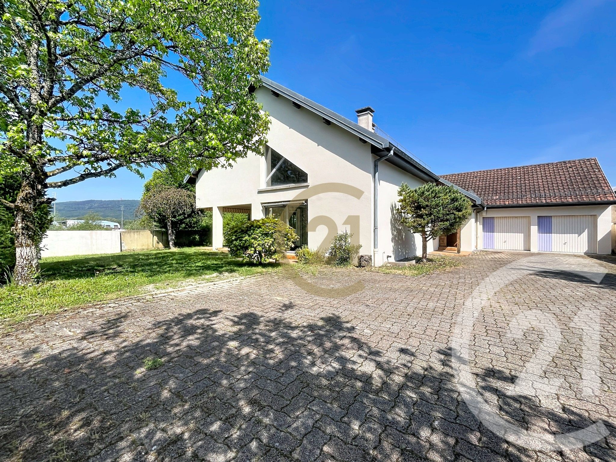 Maison 240m² — Offemont