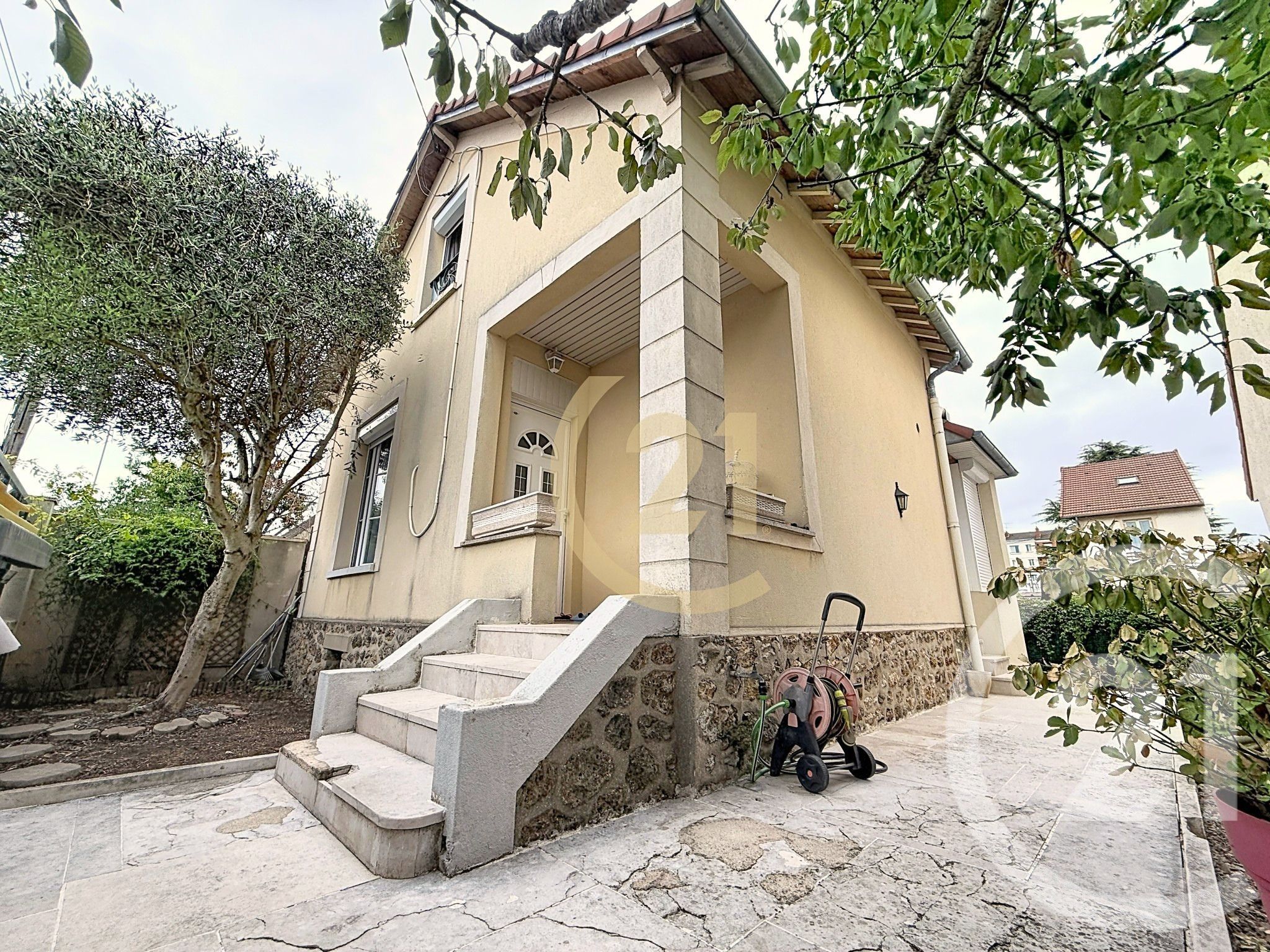 Maison 84m² — Houilles