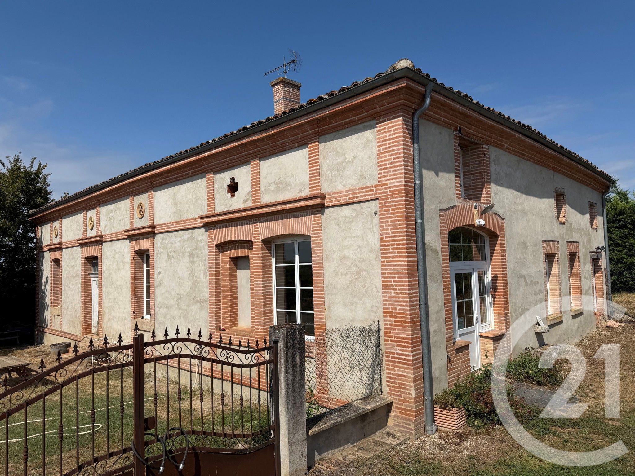 Maison 186m² — Saint-Nauphary