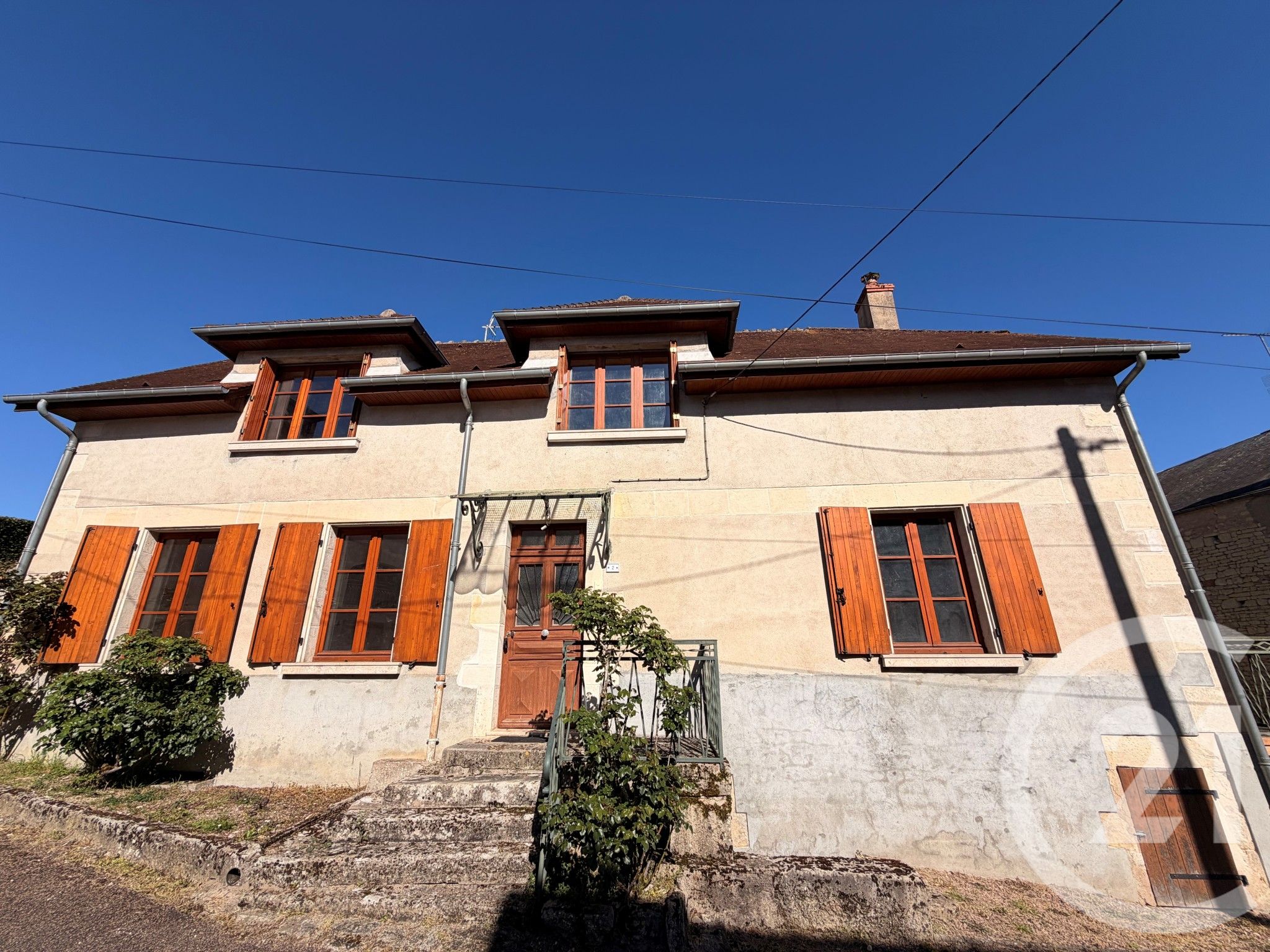 Maison 166m² — Grenois
