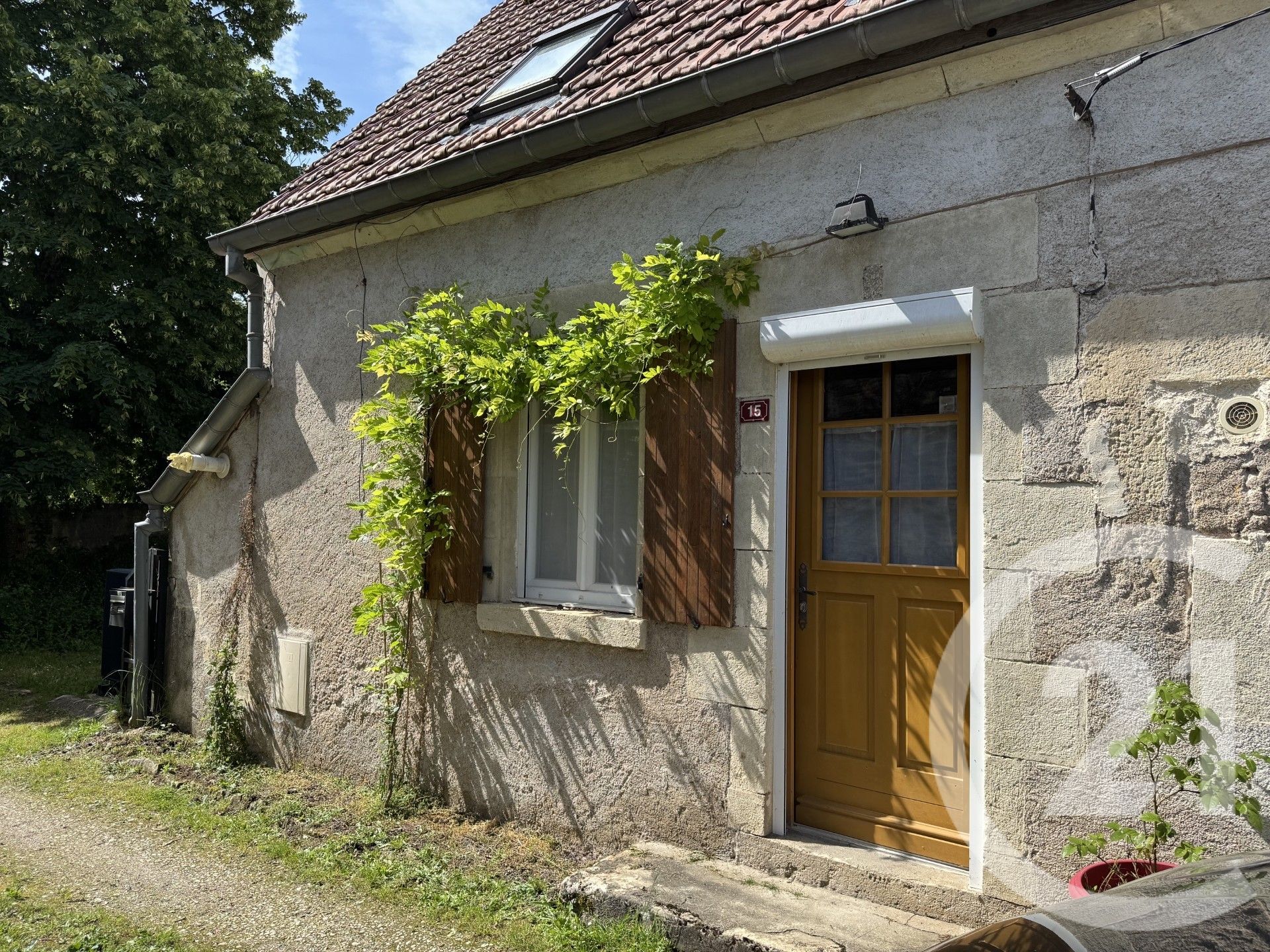 Maison 80m² — Suilly-la-Tour